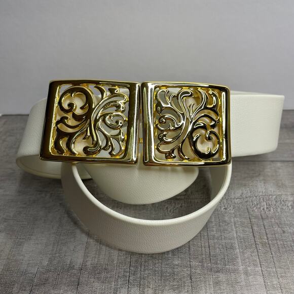 DOUGLAS PAQUETTE DP White 1.25 in Adjustable Belt Gold Scroll Buckle 35 in OSFM - Picture 5 of 5